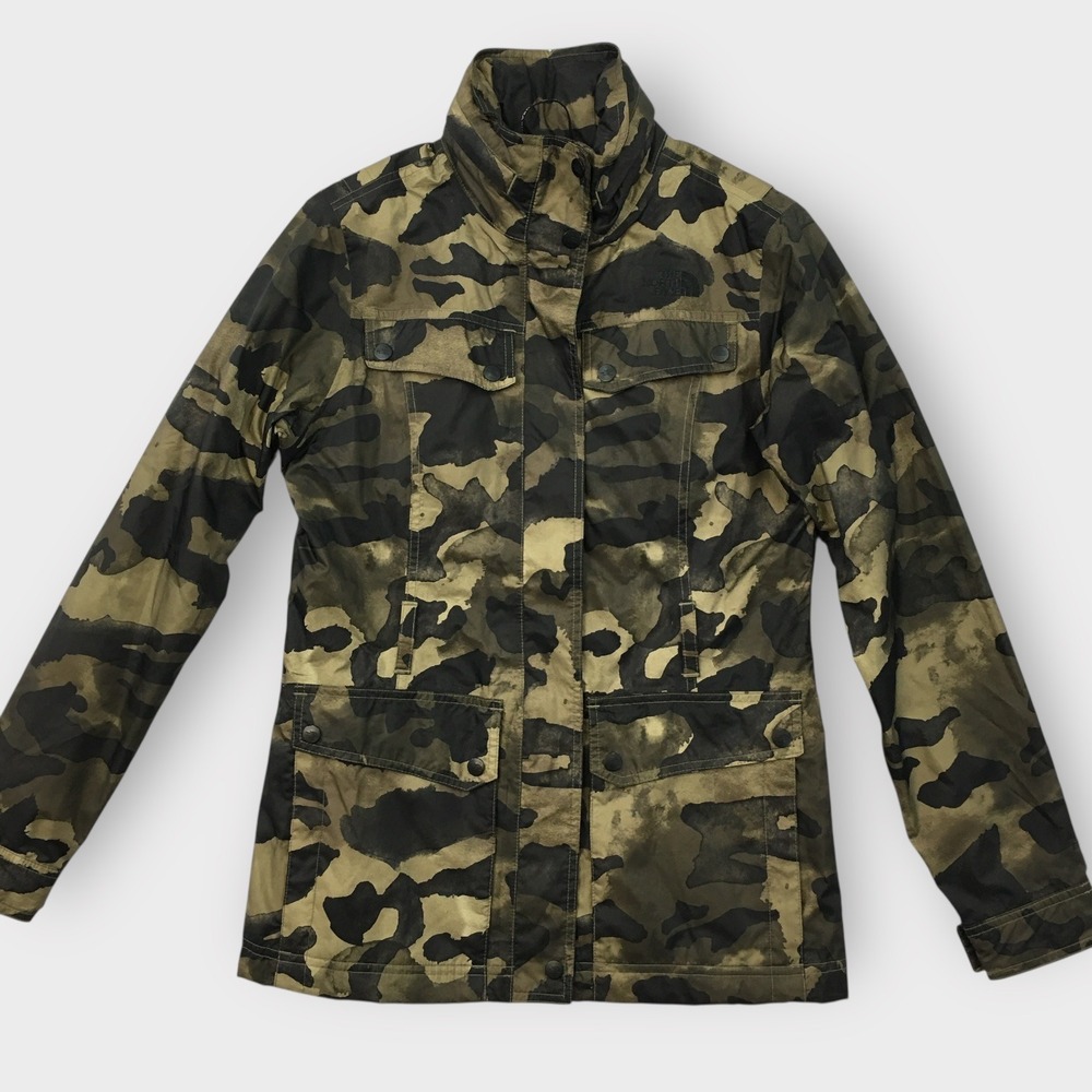 The North Face Hyvent Hooded Camo Utility Jacket Womens S/P Lightweight Outdoor‎